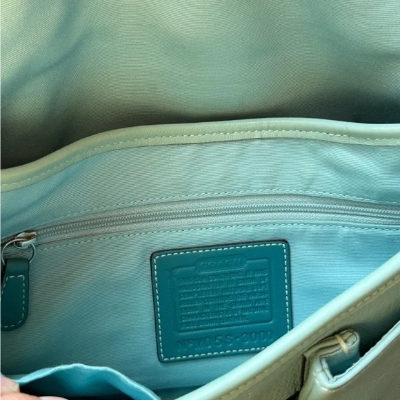 SOLDDD Coach Soho Shoulder Bag - Picture 4 of 5